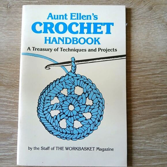 Crochet Handbook - Crafts & Hobbies Needlework Ideas and Tips Paperback 1981 - Picture 1 of 1